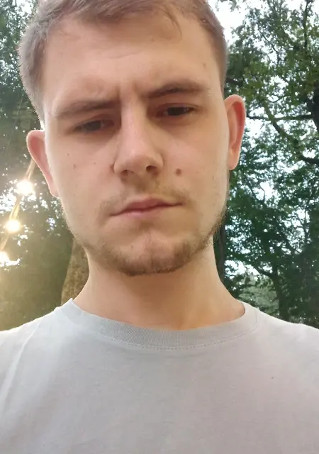 Я Дмитрий, 25, знакомлюсь без обязательств в Ставрополе