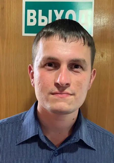 Я Виктор, 36, из Холмска, ищу знакомство для приятного времяпровождения