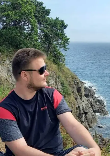 Андрей из Комсомольска-на-Амуре, ищу на сайте знакомства на одну ночь