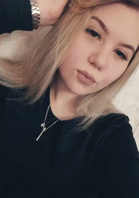 Марина из Омска, мне 27, познакомлюсь для приятного времяпровождения