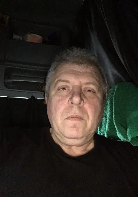 Александр из Пятигорска, мне 64, познакомлюсь на одну ночь