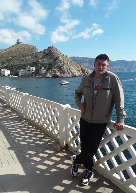 Сергей из Гусь-Хрустального, ищу на сайте знакомства на одну ночь