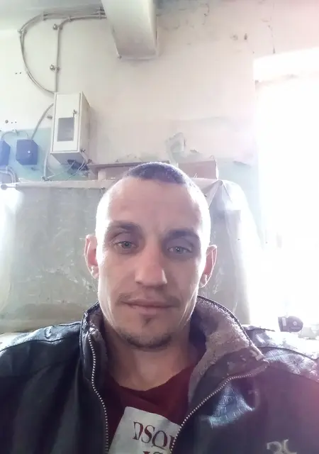 Я Алексей, 33, знакомлюсь на одну ночь в Львове