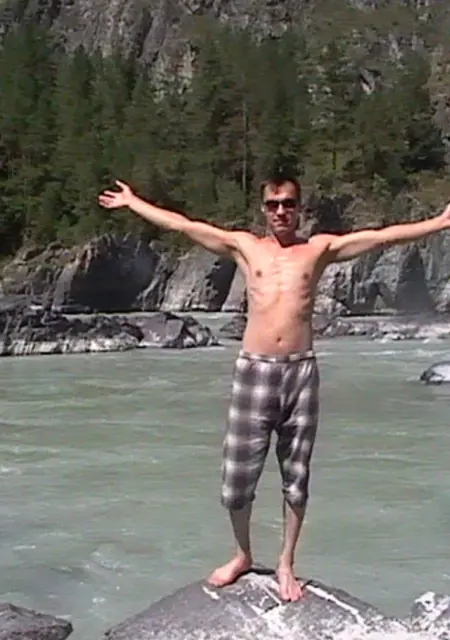 Я Konstantin, 49, из Ноябрьска, ищу знакомство для дружбы