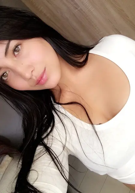 Я Агата, 27 років, знайомлюсь для приємного проведення часу у Краматорську