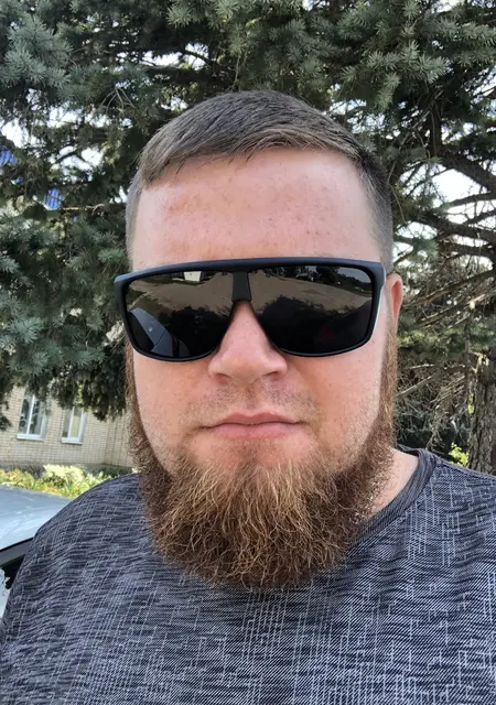 Евгений из Семикаракорска, ищу на сайте знакомства на одну ночь