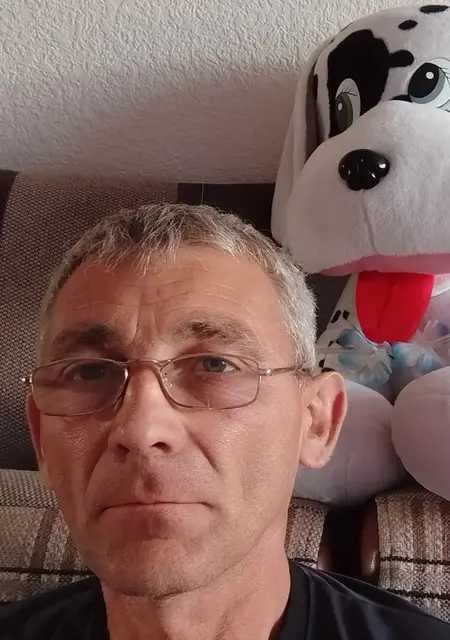 Михаил из Иванова, ищу на сайте знакомства без обязательств