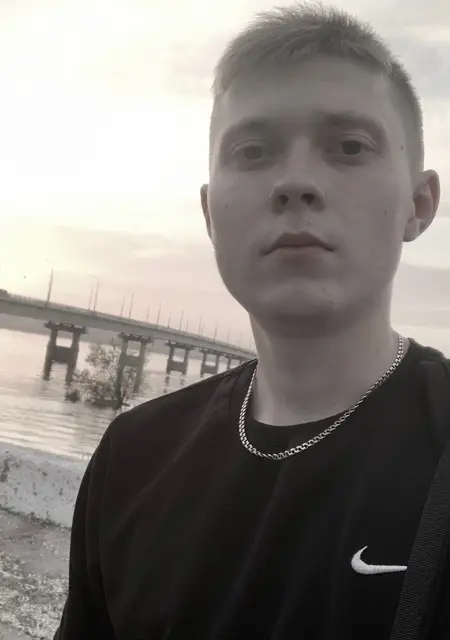 Я Влад, 23, знакомлюсь для постоянных отношений в Энгельсе