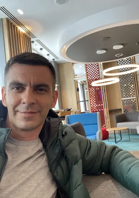 Я Сергей, 43, из Шахт, ищу знакомства на одну ночь