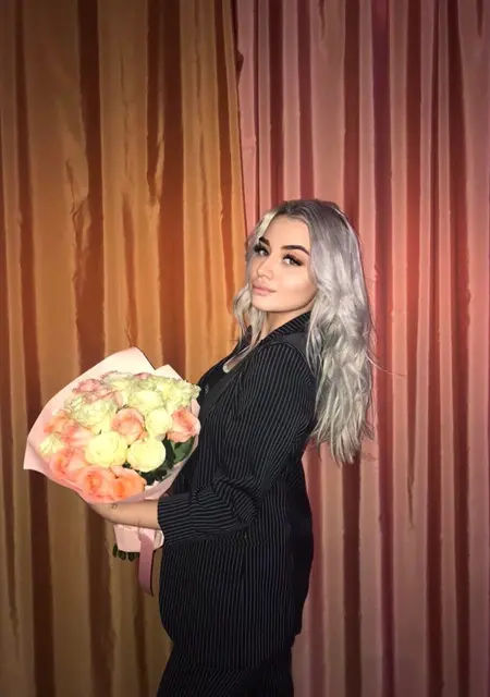 Я Снежана, 22, из Омска, ищу знакомства без обязательств