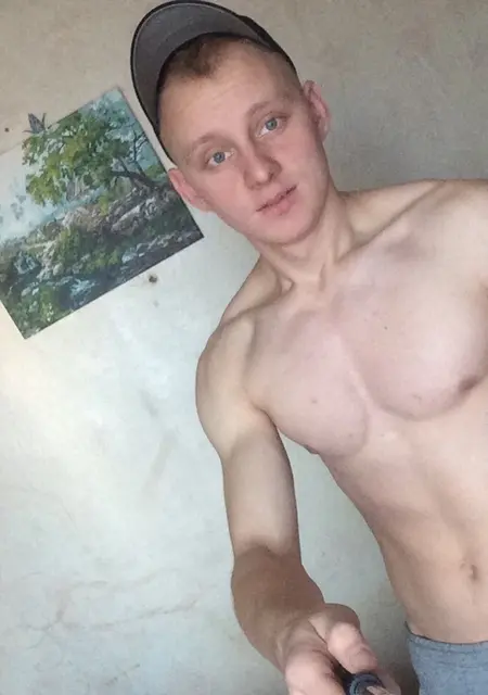 Я Виктор, 29, из Мытищ, ищу знакомства на одну ночь