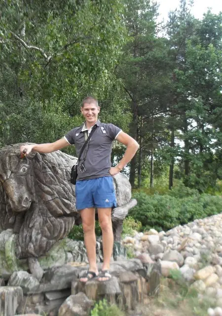 Дмитрий из Кирова, ищу на сайте знакомства на одну ночь