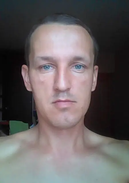 Я Алмаз, 42, знакомлюсь без обязательств в Курске