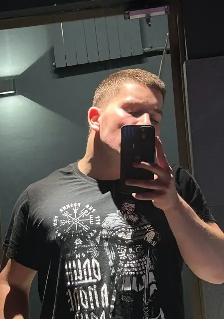 Антон из Одинцова, ищу на сайте знакомства на одну ночь