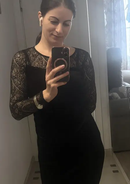 Alena из Твери, ищу на сайте открытые отношения