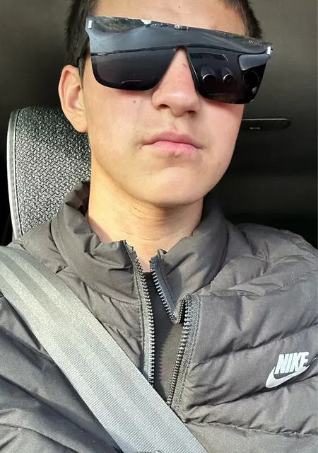 Я Aleksei, 18, из Черногорска, ищу знакомство для общения