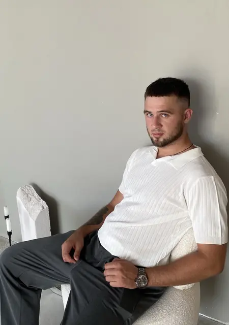 Я Валентин, 26, знакомлюсь для приятного времяпровождения в Воронеже
