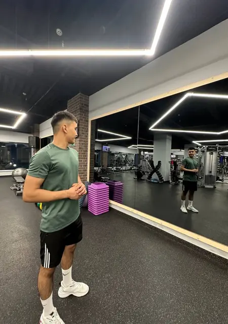 Жасур из Охи, ищу на сайте постоянные отношения