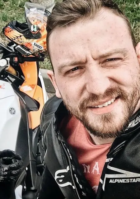 Владислав из Новосибирска, мне 28, познакомлюсь на одну ночь