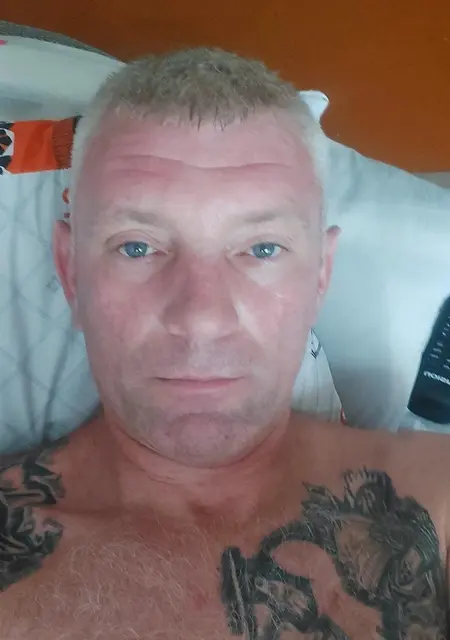 Я Сергей, 43, знакомлюсь на одну ночь в Самаре