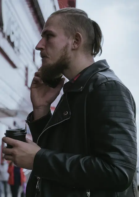 Я Коля, 25, из Шарковщины, ищу знакомства на одну ночь