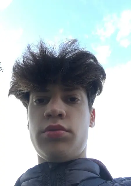 Иван из Вологды, мне 19, познакомлюсь для постоянных отношений