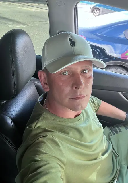 Я Денис, 41, знакомлюсь для постоянных отношений в Ижевске