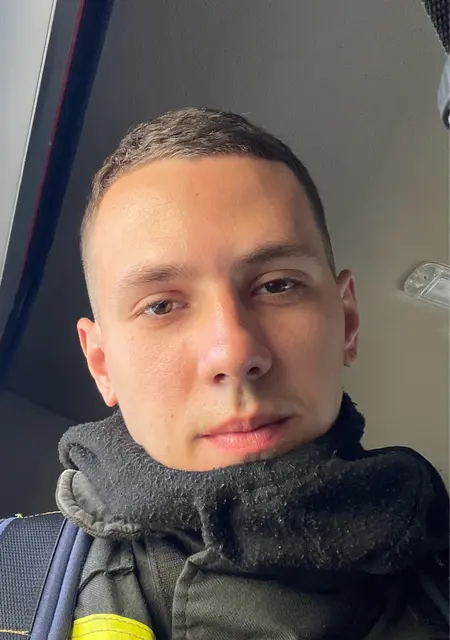 Я Женя, 27, из Пскова, ищу знакомство для совместных путешествий