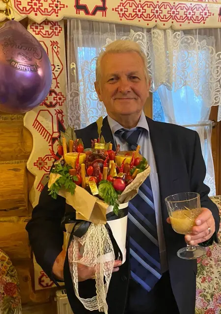 Я Александр, 63, знакомлюсь для постоянных отношений в Ставрополе