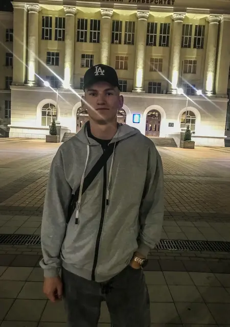 Я Александр, 21, знакомлюсь без обязательств в Челябинске