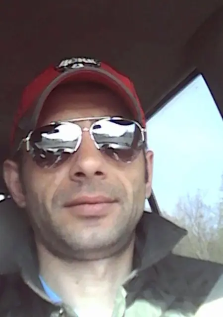 Саня из Уссурийска, мне 42, познакомлюсь для вирта