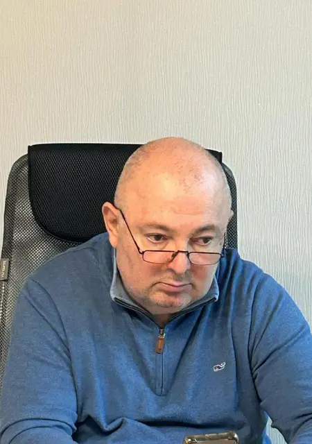 Михаил из Химок, мне 58, познакомлюсь без обязательств