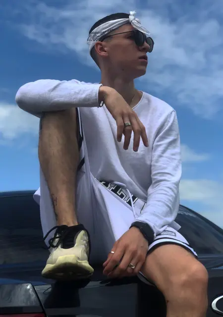 Александр из Новосибирска, мне 26, познакомлюсь для приятного времяпровождения