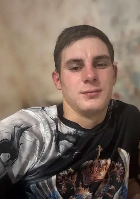 Я Денис, 21, знакомлюсь для постоянных отношений в Астрахани