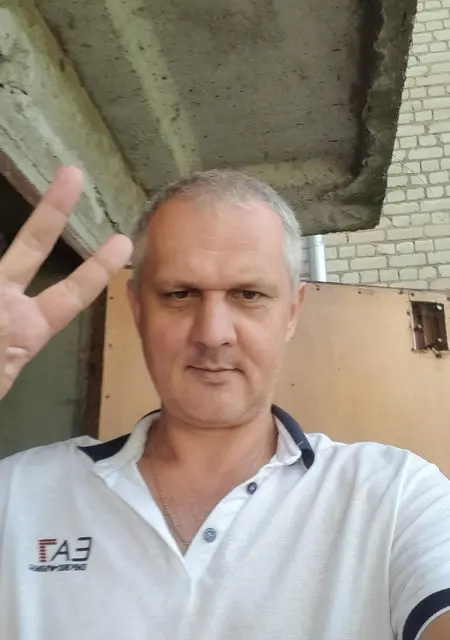 Евгений из Воронежа, ищу на сайте знакомства на одну ночь