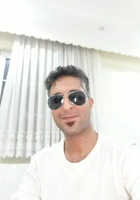 Я Andoni, 42, знакомлюсь в Афинах