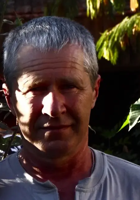 Я Андрей, 62, из Твери, ищу знакомство для приятного времяпровождения