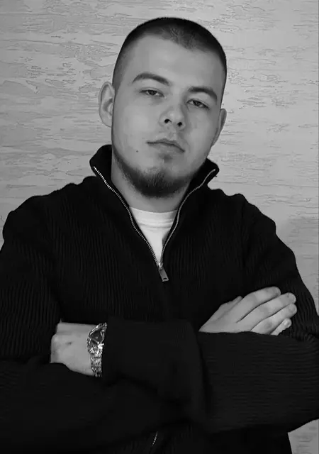 Артём из Санкт-Петербурга, ищу на сайте знакомства без обязательств