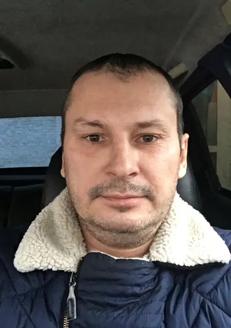 Я Александр, 42, из Уфы, ищу знакомства без обязательств