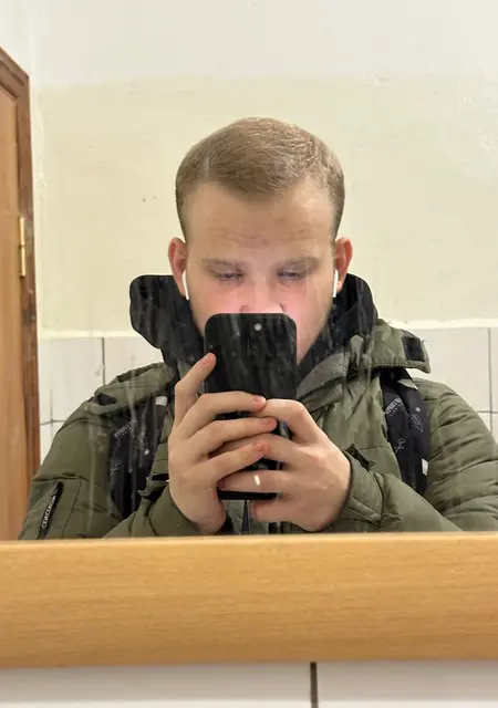 Я Влад, 19, из Ставрополя, ищу знакомства на одну ночь