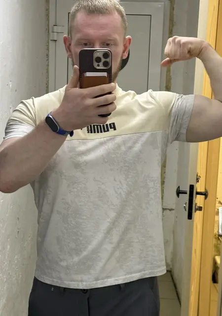 Я Вадим, 31, знакомлюсь для дружбы в Санкт-Петербурге