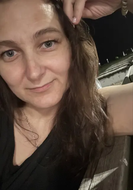 Я Александра, 37, знакомлюсь для открытые отношения в Владивостоке