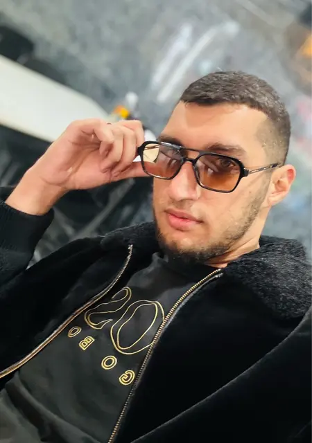 Я Миша, 27, из Люберец, ищу знакомства на одну ночь