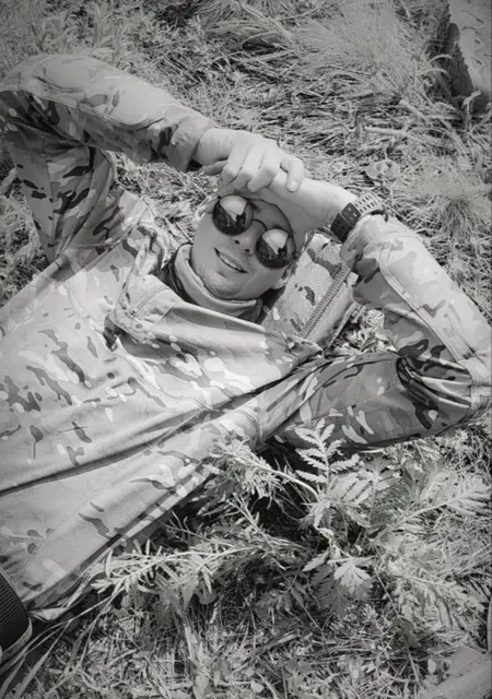 Я Александр, 22, из Находки, ищу знакомства на одну ночь