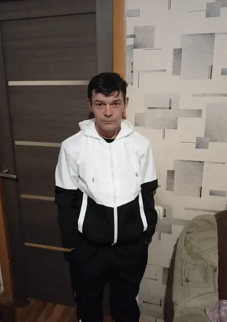 Я Виктор, 46, знакомлюсь без обязательств в Черногорске