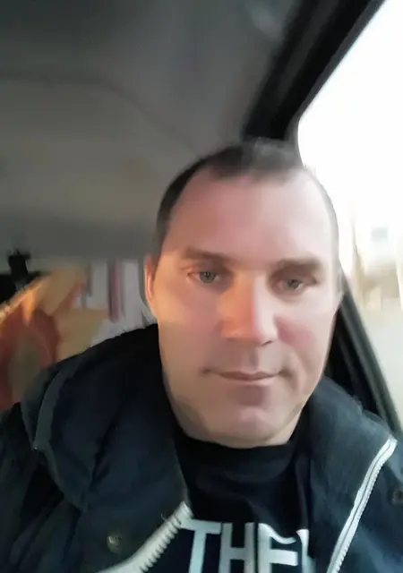 Андрей из Красноармейска, ищу на сайте знакомства на одну ночь