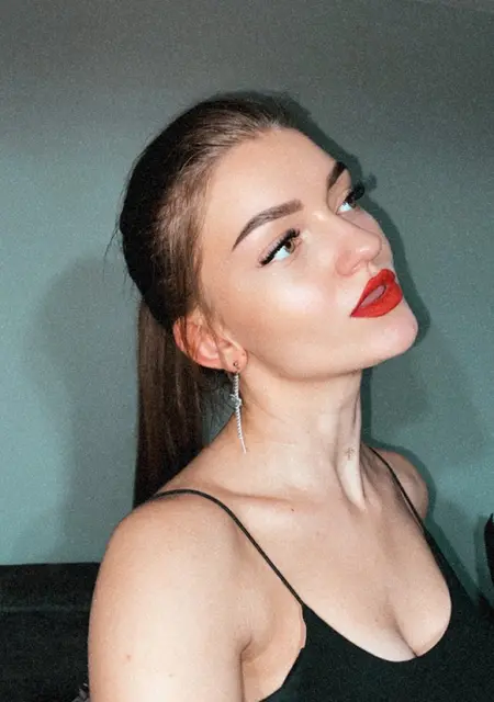 Злата з Донецьк, мені 23 років, познайомлюсь для спілкування