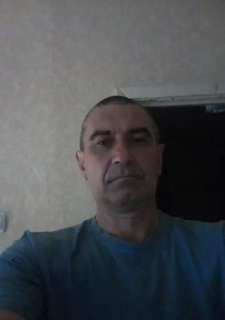 Я Сергей, 60, знакомлюсь без обязательств в Новом Уренгое