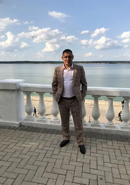 Сергей из Чебоксар, мне 41, познакомлюсь для приятного времяпровождения