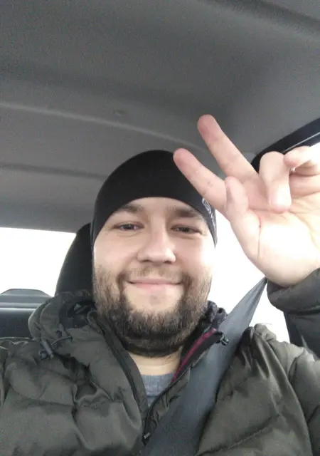 Руслан из Казани, мне 42, познакомлюсь без обязательств